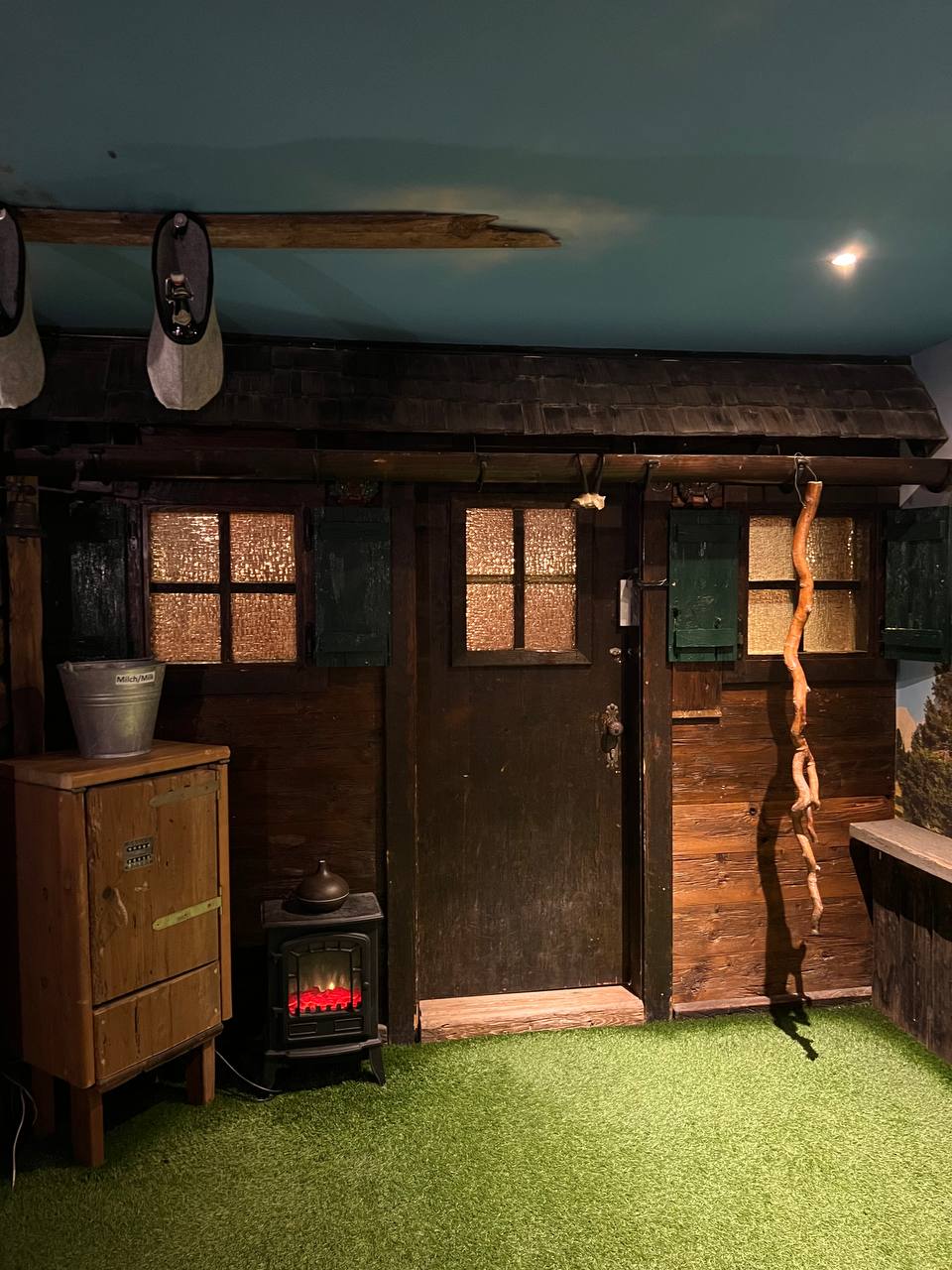 2018- ESCAPE ROOM “DIE ALM” image 7