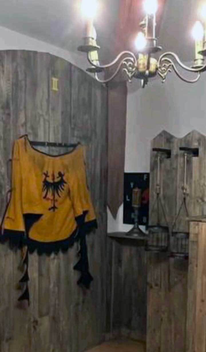 2023-ESCAPE ROOM “DIE KRONUNG” (THE CORONATION) image 15